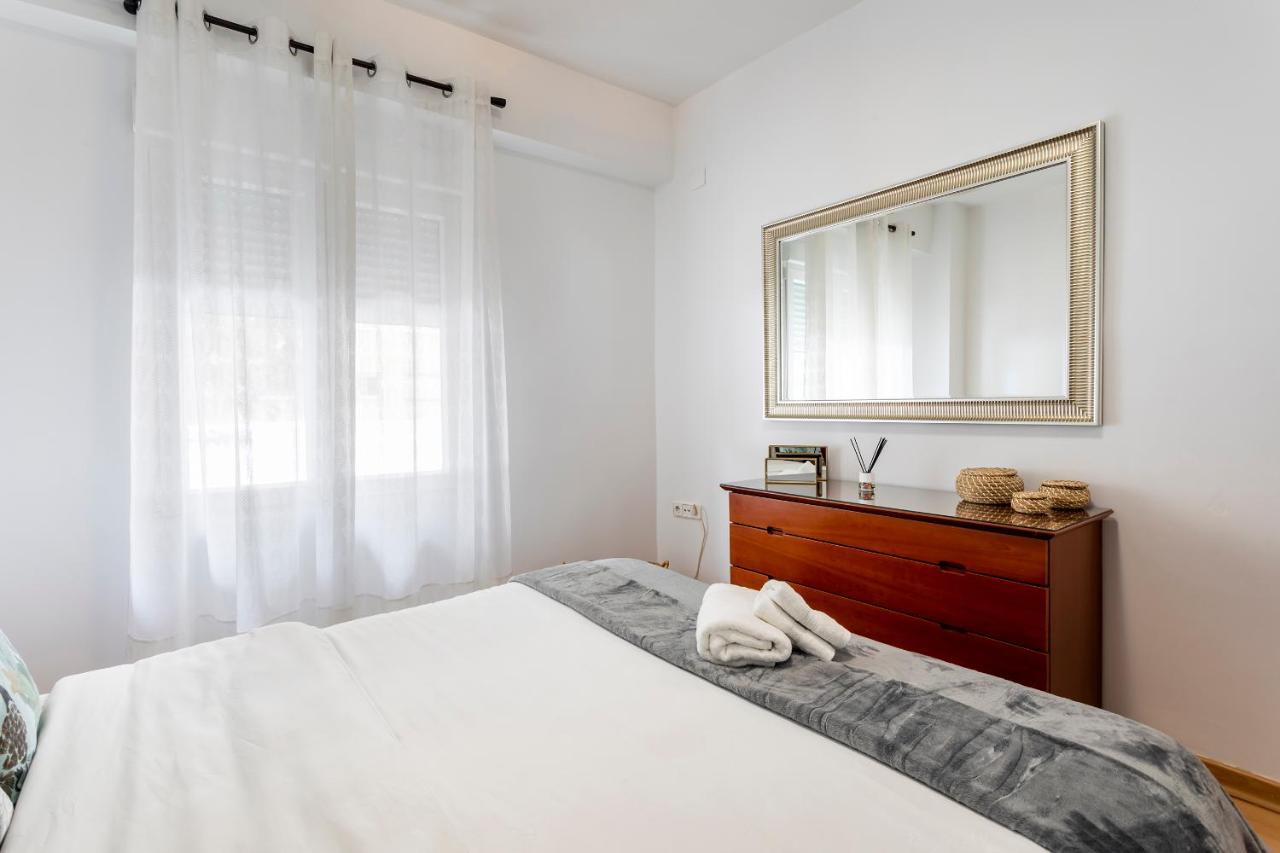 Precioso Piso Moderno: Terraza, A/C, Netflix, Wifi Apartamento Valência Exterior foto